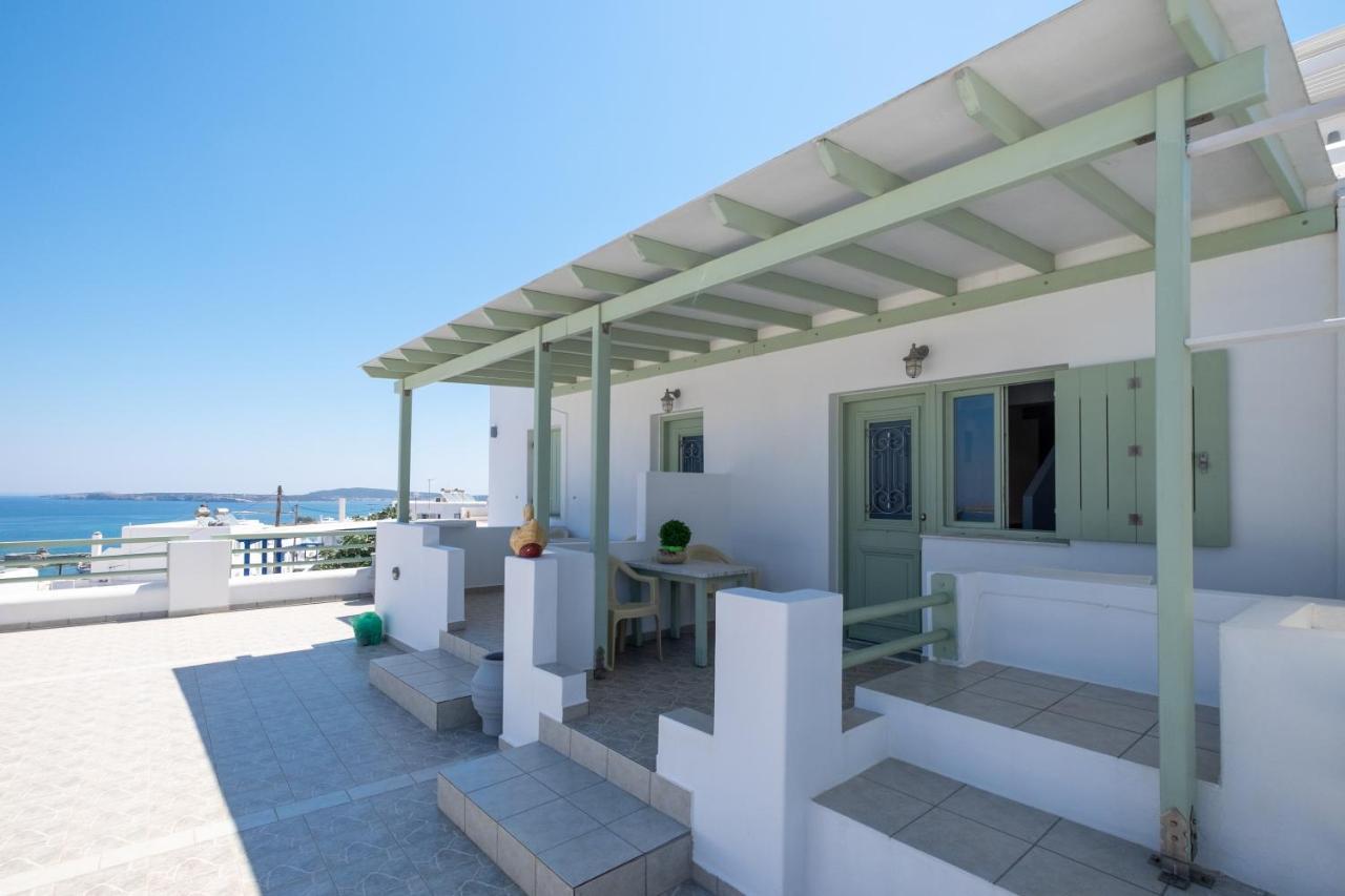 Lorenzo Studios And Suites Paros Naousa  Exterior photo