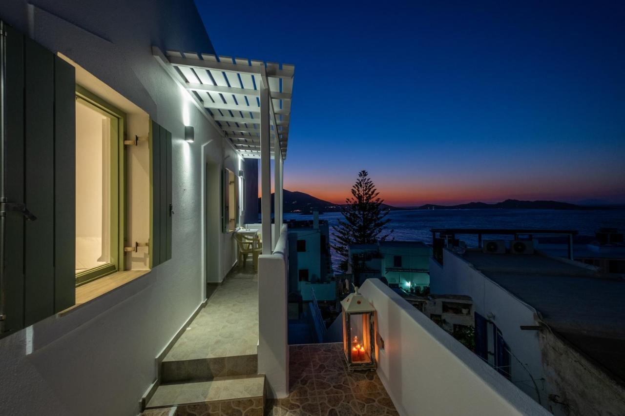 Lorenzo Studios And Suites Paros Naousa  Exterior photo